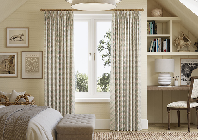 Adelaide, Bloom Spray Rosies Pink - Made to Measure Curtains - Image 3